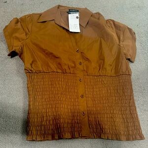 XL BROWN Dressy Shirt.  Stretchy around the mid section.